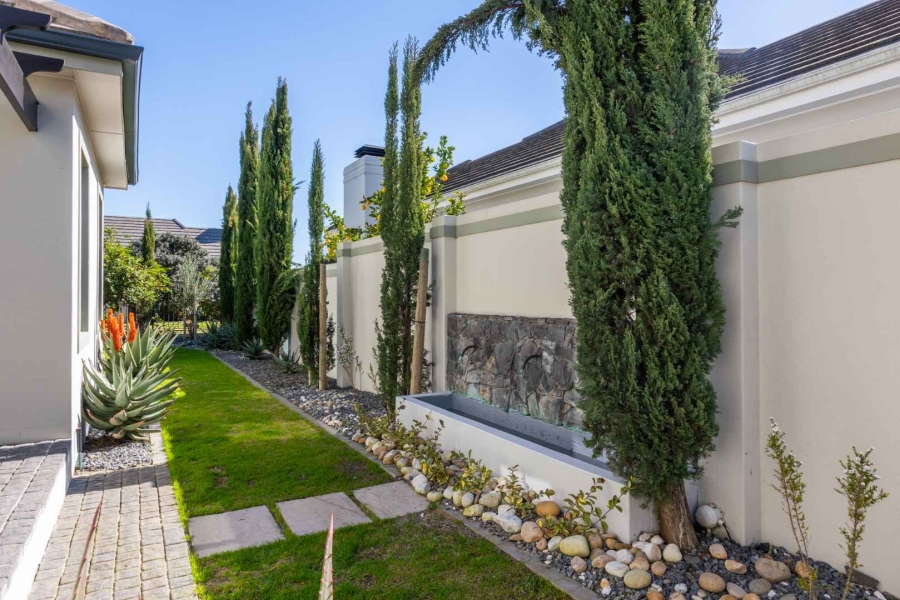 To Let 3 Bedroom Property for Rent in Val De Vie Estate Western Cape